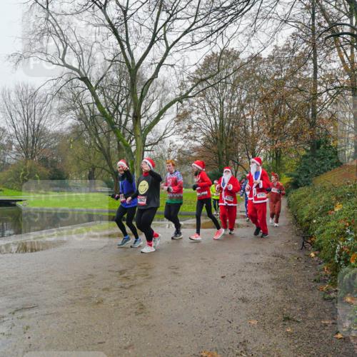 07.12.2025 - St. Pauli X-Mass-Run No. 15 Michael Burmester http://msf.ph/oto/9426397 07.12.2025 10:05:36 Laufen 2863, 4334, 4353 meine-sportfotos.de