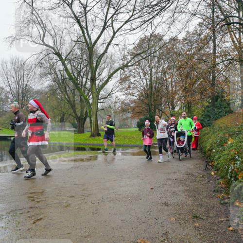 07.12.2025 - St. Pauli X-Mass-Run No. 15 Michael Burmester http://msf.ph/oto/9426430 07.12.2025 10:06:14 Laufen  meine-sportfotos.de
