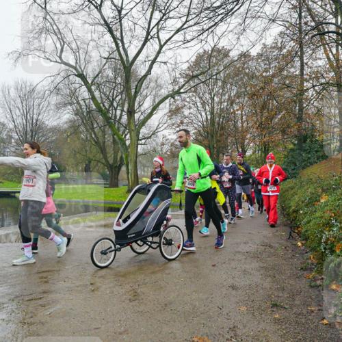 07.12.2025 - St. Pauli X-Mass-Run No. 15 Michael Burmester http://msf.ph/oto/9426432 07.12.2025 10:06:16 Laufen  meine-sportfotos.de
