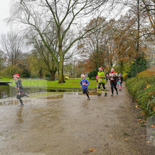 07.12.2025 - St. Pauli X-Mass-Run No. 15 Michael Burmester http://msf.ph/oto/9426640 07.12.2025 10:42:20 Laufen 2772 meine-sportfotos.de