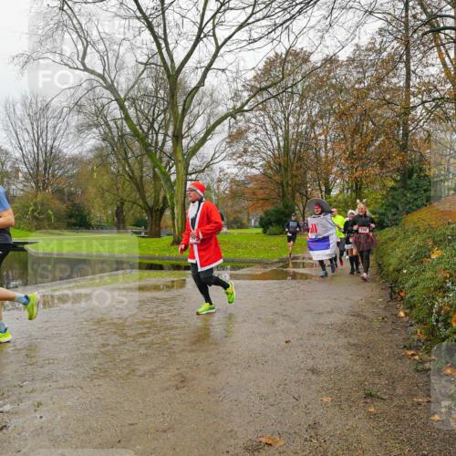 07.12.2025 - St. Pauli X-Mass-Run No. 15 Michael Burmester http://msf.ph/oto/9426666 07.12.2025 10:42:53 Laufen 740 meine-sportfotos.de