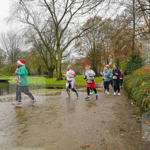 07.12.2025 - St. Pauli X-Mass-Run No. 15 Michael Burmester http://msf.ph/oto/9426716 07.12.2025 10:44:07 Laufen 1626, 1202, 603 meine-sportfotos.de