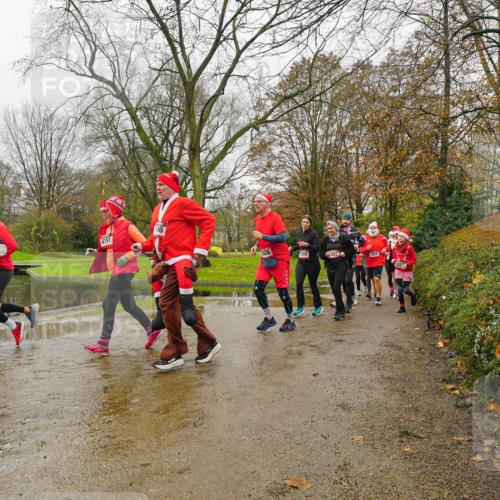 07.12.2025 - St. Pauli X-Mass-Run No. 15 Michael Burmester http://msf.ph/oto/9426723 07.12.2025 10:44:13 Laufen 4191, 4190, 96, 1380, 497, 359 meine-sportfotos.de
