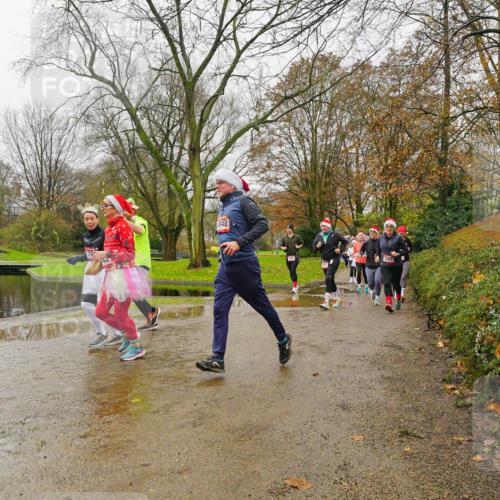07.12.2025 - St. Pauli X-Mass-Run No. 15 Michael Burmester http://msf.ph/oto/9426739 07.12.2025 10:44:38 Laufen 840, 1587 meine-sportfotos.de