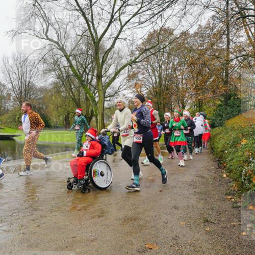 07.12.2025 - St. Pauli X-Mass-Run No. 15 Michael Burmester http://msf.ph/oto/9426755 07.12.2025 10:44:51 Laufen 376, 1342, 1355, 1254, 1403 meine-sportfotos.de