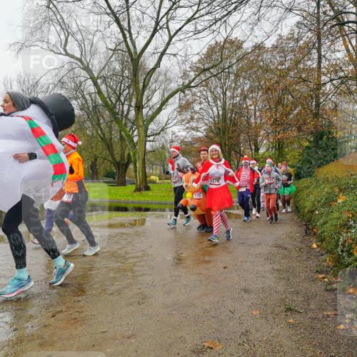 07.12.2025 - St. Pauli X-Mass-Run No. 15 Michael Burmester http://msf.ph/oto/9426761 07.12.2025 10:44:55 Laufen 1235, 1382, 1378, 2151 meine-sportfotos.de