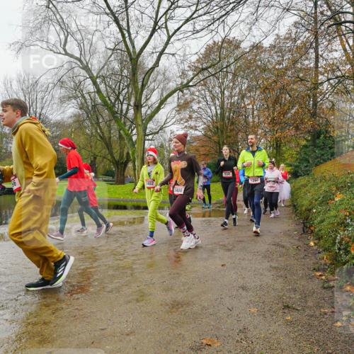 07.12.2025 - St. Pauli X-Mass-Run No. 15 Michael Burmester http://msf.ph/oto/9426768 07.12.2025 10:45:00 Laufen 1402, 1400, 558, 1260 meine-sportfotos.de