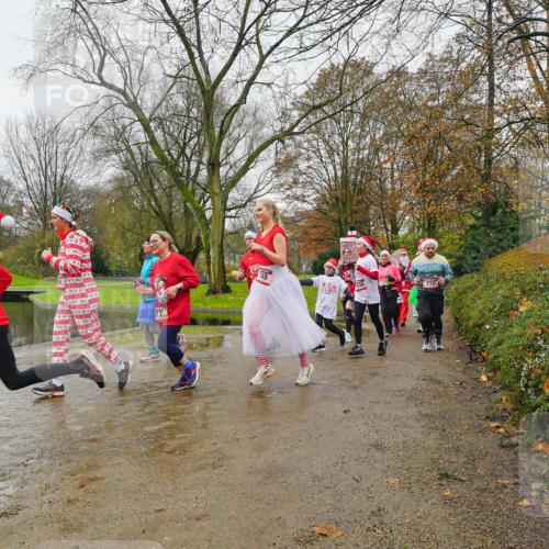 07.12.2025 - St. Pauli X-Mass-Run No. 15 Michael Burmester http://msf.ph/oto/9426774 07.12.2025 10:45:05 Laufen 30 meine-sportfotos.de