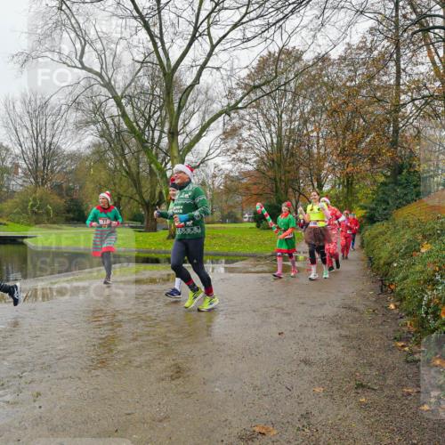 07.12.2025 - St. Pauli X-Mass-Run No. 15 Michael Burmester http://msf.ph/oto/9426794 07.12.2025 10:45:55 Laufen 77 meine-sportfotos.de