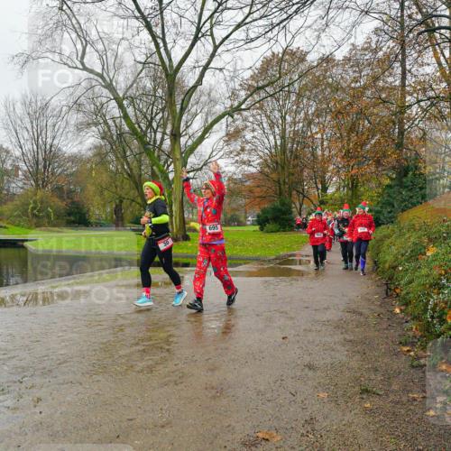 07.12.2025 - St. Pauli X-Mass-Run No. 15 Michael Burmester http://msf.ph/oto/9426800 07.12.2025 10:46:00 Laufen 30, 695 meine-sportfotos.de