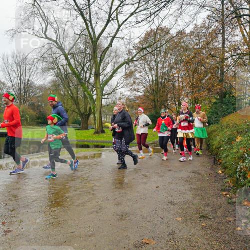 07.12.2025 - St. Pauli X-Mass-Run No. 15 Michael Burmester http://msf.ph/oto/9426808 07.12.2025 10:46:10 Laufen 80, 31 meine-sportfotos.de
