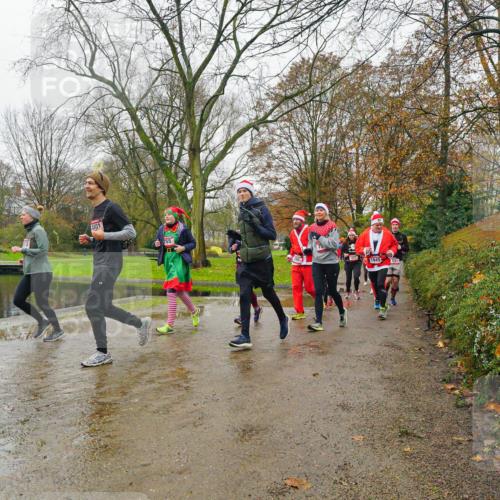 07.12.2025 - St. Pauli X-Mass-Run No. 15 Michael Burmester http://msf.ph/oto/9426816 07.12.2025 10:46:18 Laufen 4801, 755, 1945, 51 meine-sportfotos.de