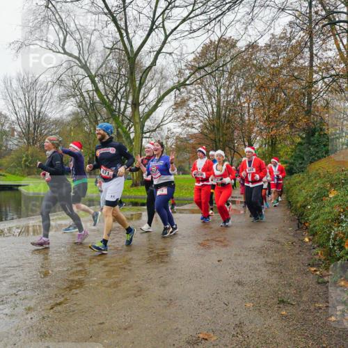 07.12.2025 - St. Pauli X-Mass-Run No. 15 Michael Burmester http://msf.ph/oto/9426829 07.12.2025 10:46:31 Laufen 3, 19, 888 meine-sportfotos.de