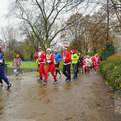 07.12.2025 - St. Pauli X-Mass-Run No. 15 Michael Burmester http://msf.ph/oto/9426830 07.12.2025 10:46:32 Laufen 79, 836, 898, 2371, 1609, 1518 meine-sportfotos.de
