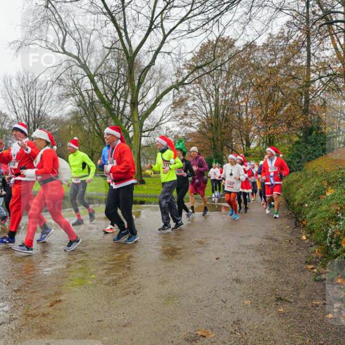 07.12.2025 - St. Pauli X-Mass-Run No. 15 Michael Burmester http://msf.ph/oto/9426831 07.12.2025 10:46:33 Laufen 1805, 888, 237, 136, 980, 1609, 1518 meine-sportfotos.de
