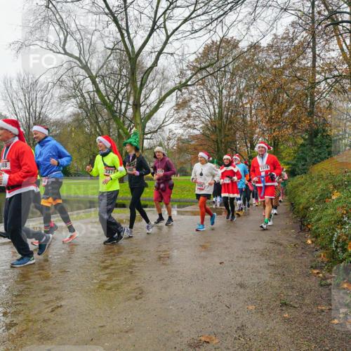 07.12.2025 - St. Pauli X-Mass-Run No. 15 Michael Burmester http://msf.ph/oto/9426832 07.12.2025 10:46:33 Laufen 1805, 888, 2371, 980, 1610, 1519, 1609, 1518 meine-sportfotos.de