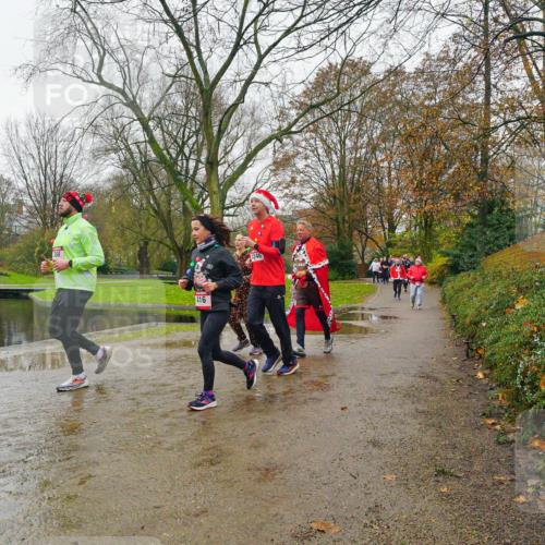 07.12.2025 - St. Pauli X-Mass-Run No. 15 Michael Burmester http://msf.ph/oto/9426843 07.12.2025 10:46:43 Laufen 416, 1246 meine-sportfotos.de