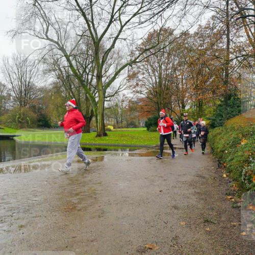 07.12.2025 - St. Pauli X-Mass-Run No. 15 Michael Burmester http://msf.ph/oto/9426845 07.12.2025 10:46:50 Laufen 35 meine-sportfotos.de