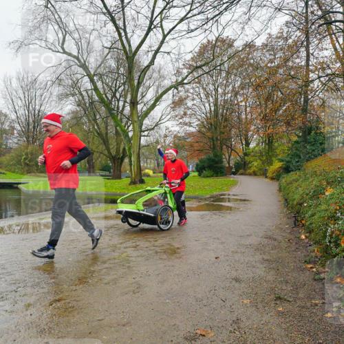 07.12.2025 - St. Pauli X-Mass-Run No. 15 Michael Burmester http://msf.ph/oto/9426870 07.12.2025 10:48:12 Laufen  meine-sportfotos.de