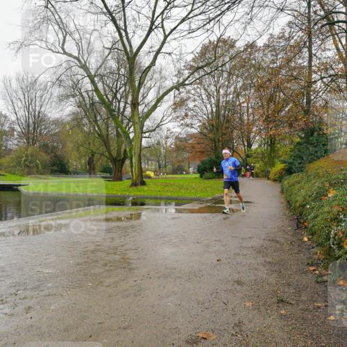 07.12.2025 - St. Pauli X-Mass-Run No. 15 Michael Burmester http://msf.ph/oto/9426916 07.12.2025 10:59:54 Laufen  meine-sportfotos.de