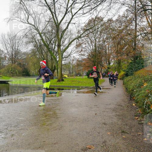 07.12.2025 - St. Pauli X-Mass-Run No. 15 Michael Burmester http://msf.ph/oto/9426931 07.12.2025 11:00:46 Laufen  meine-sportfotos.de