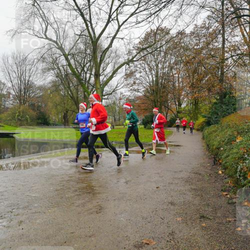 07.12.2025 - St. Pauli X-Mass-Run No. 15 Michael Burmester http://msf.ph/oto/9426945 07.12.2025 11:01:15 Laufen  meine-sportfotos.de