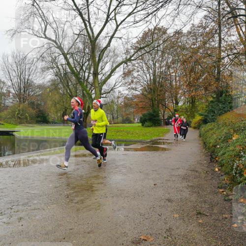 07.12.2025 - St. Pauli X-Mass-Run No. 15 Michael Burmester http://msf.ph/oto/9426961 07.12.2025 11:01:44 Laufen  meine-sportfotos.de