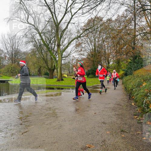 07.12.2025 - St. Pauli X-Mass-Run No. 15 Michael Burmester http://msf.ph/oto/9426991 07.12.2025 11:02:43 Laufen 2033 meine-sportfotos.de