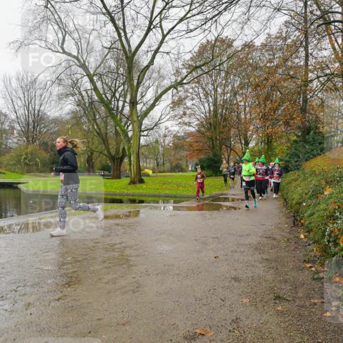07.12.2025 - St. Pauli X-Mass-Run No. 15 Michael Burmester http://msf.ph/oto/9427012 07.12.2025 11:03:36 Laufen  meine-sportfotos.de