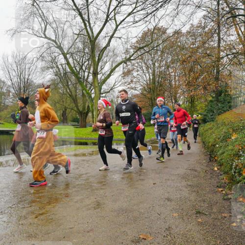 07.12.2025 - St. Pauli X-Mass-Run No. 15 Michael Burmester http://msf.ph/oto/9427026 07.12.2025 11:03:49 Laufen 2875, 2823, 27, 821 meine-sportfotos.de