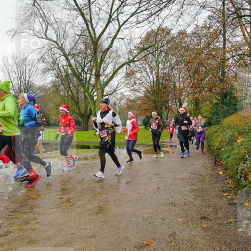 07.12.2025 - St. Pauli X-Mass-Run No. 15 Michael Burmester http://msf.ph/oto/9427075 07.12.2025 11:05:02 Laufen 678, 52, 2265, 2037 meine-sportfotos.de