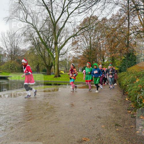 07.12.2025 - St. Pauli X-Mass-Run No. 15 Michael Burmester http://msf.ph/oto/9427090 07.12.2025 11:05:22 Laufen 2527 meine-sportfotos.de