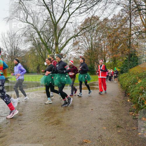 07.12.2025 - St. Pauli X-Mass-Run No. 15 Michael Burmester http://msf.ph/oto/9427099 07.12.2025 11:05:30 Laufen 255, 2161 meine-sportfotos.de