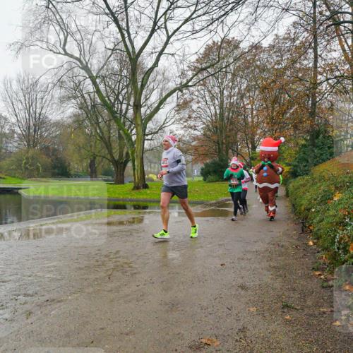 07.12.2025 - St. Pauli X-Mass-Run No. 15 Michael Burmester http://msf.ph/oto/9427130 07.12.2025 11:06:19 Laufen 2572 meine-sportfotos.de