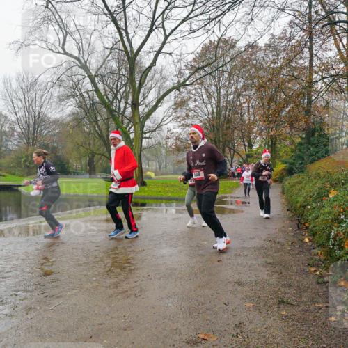 07.12.2025 - St. Pauli X-Mass-Run No. 15 Michael Burmester http://msf.ph/oto/9427148 07.12.2025 11:06:47 Laufen 579, 539 meine-sportfotos.de