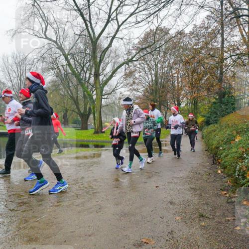 07.12.2025 - St. Pauli X-Mass-Run No. 15 Michael Burmester http://msf.ph/oto/9427174 07.12.2025 11:07:19 Laufen 227, 2202, 46 meine-sportfotos.de