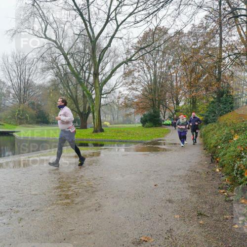 07.12.2025 - St. Pauli X-Mass-Run No. 15 Michael Burmester http://msf.ph/oto/9427195 07.12.2025 11:08:02 Laufen  meine-sportfotos.de