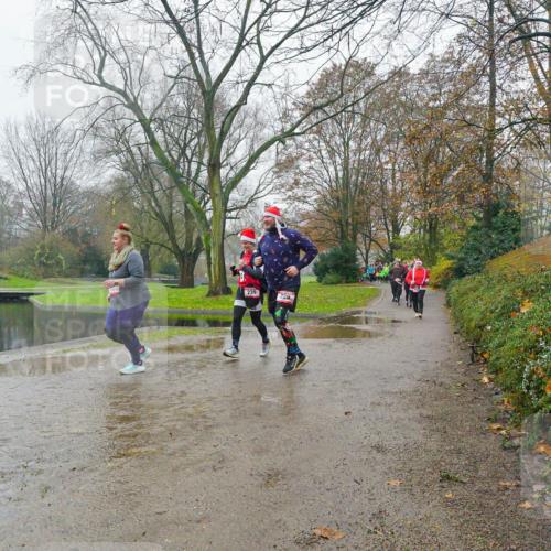 07.12.2025 - St. Pauli X-Mass-Run No. 15 Michael Burmester http://msf.ph/oto/9427196 07.12.2025 11:08:07 Laufen 239, 229 meine-sportfotos.de