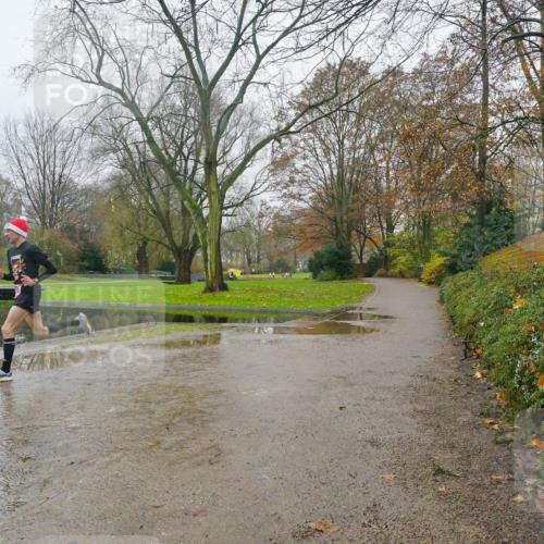 07.12.2025 - St. Pauli X-Mass-Run No. 15 Michael Burmester http://msf.ph/oto/9427259 07.12.2025 11:16:43 Laufen  meine-sportfotos.de