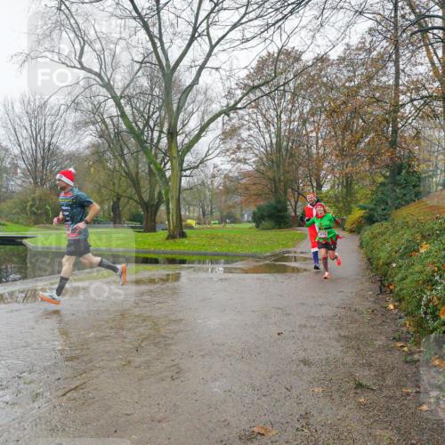 07.12.2025 - St. Pauli X-Mass-Run No. 15 Michael Burmester http://msf.ph/oto/9427268 07.12.2025 11:17:56 Laufen  meine-sportfotos.de
