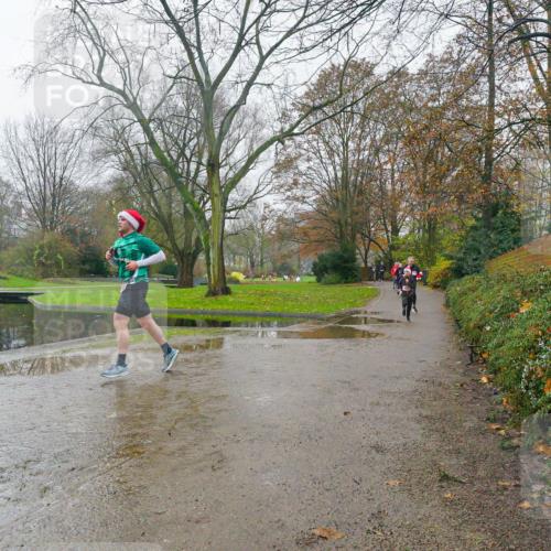 07.12.2025 - St. Pauli X-Mass-Run No. 15 Michael Burmester http://msf.ph/oto/9427286 07.12.2025 11:19:22 Laufen  meine-sportfotos.de