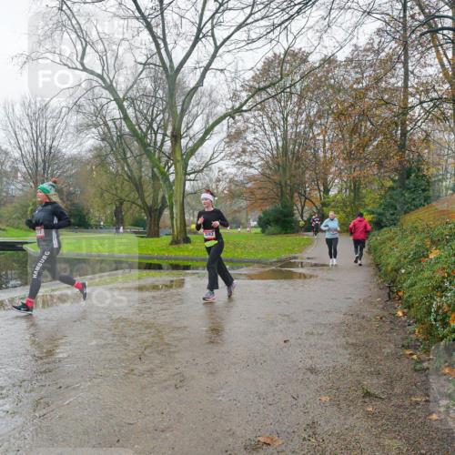 07.12.2025 - St. Pauli X-Mass-Run No. 15 Michael Burmester http://msf.ph/oto/9427290 07.12.2025 11:20:12 Laufen 3593 meine-sportfotos.de
