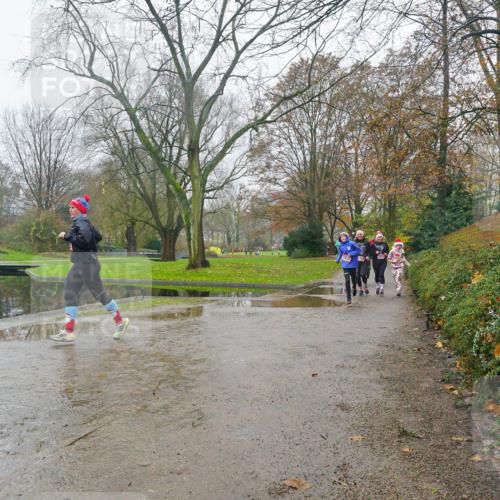 07.12.2025 - St. Pauli X-Mass-Run No. 15 Michael Burmester http://msf.ph/oto/9427329 07.12.2025 11:21:23 Laufen  meine-sportfotos.de