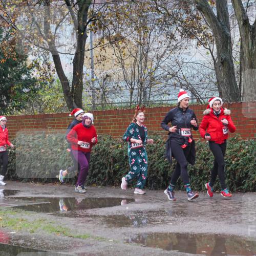 07.12.2025 - St. Pauli X-Mass-Run No. 15 Michael Burmester http://msf.ph/oto/9427335 07.12.2025 10:24:34 Laufen 1758, 275, 313, 1267, 27 meine-sportfotos.de