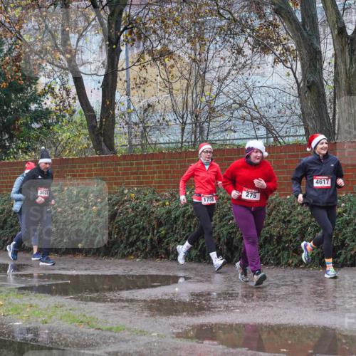 07.12.2025 - St. Pauli X-Mass-Run No. 15 Michael Burmester http://msf.ph/oto/9427341 07.12.2025 10:24:36 Laufen 3026, 1758, 275, 4617, 126 meine-sportfotos.de