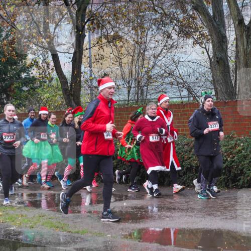 07.12.2025 - St. Pauli X-Mass-Run No. 15 Michael Burmester http://msf.ph/oto/9427384 07.12.2025 10:24:49 Laufen 262, 1041, 2733, 2327, 1040, 302, 513 meine-sportfotos.de