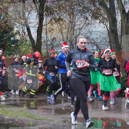07.12.2025 - St. Pauli X-Mass-Run No. 15 Michael Burmester http://msf.ph/oto/9427394 07.12.2025 10:24:51 Laufen 1171, 459, 29, 2734, 1167, 262, 2324, 4622, 273, 1059, 1060, 513 meine-sportfotos.de