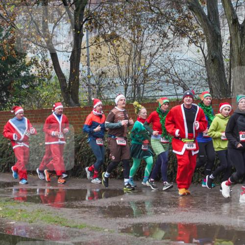 07.12.2025 - St. Pauli X-Mass-Run No. 15 Michael Burmester http://msf.ph/oto/9427426 07.12.2025 10:24:59 Laufen 4863, 272, 3392, 2992, 499, 300 meine-sportfotos.de