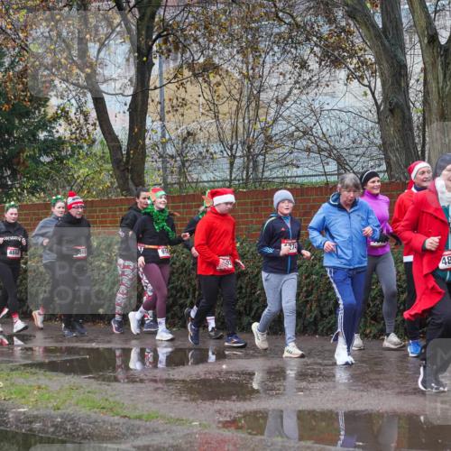 07.12.2025 - St. Pauli X-Mass-Run No. 15 Michael Burmester http://msf.ph/oto/9427454 07.12.2025 10:25:32 Laufen 4868, 869, 914, 274, 4880 meine-sportfotos.de