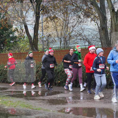 07.12.2025 - St. Pauli X-Mass-Run No. 15 Michael Burmester http://msf.ph/oto/9427458 07.12.2025 10:25:33 Laufen 486, 4869, 118, 914, 1274, 3287 meine-sportfotos.de